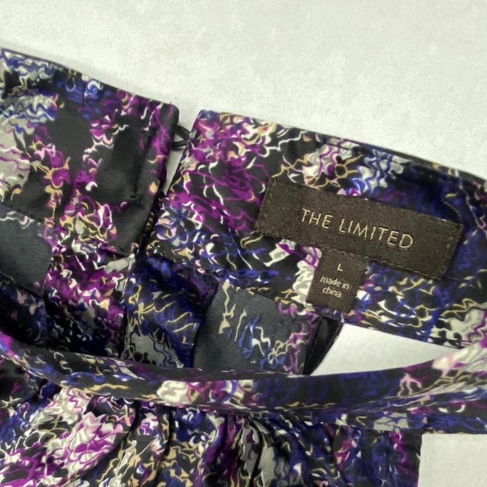 Lorelai Gilmore Office siren Purple & black floral/zig zag print prof Outfit